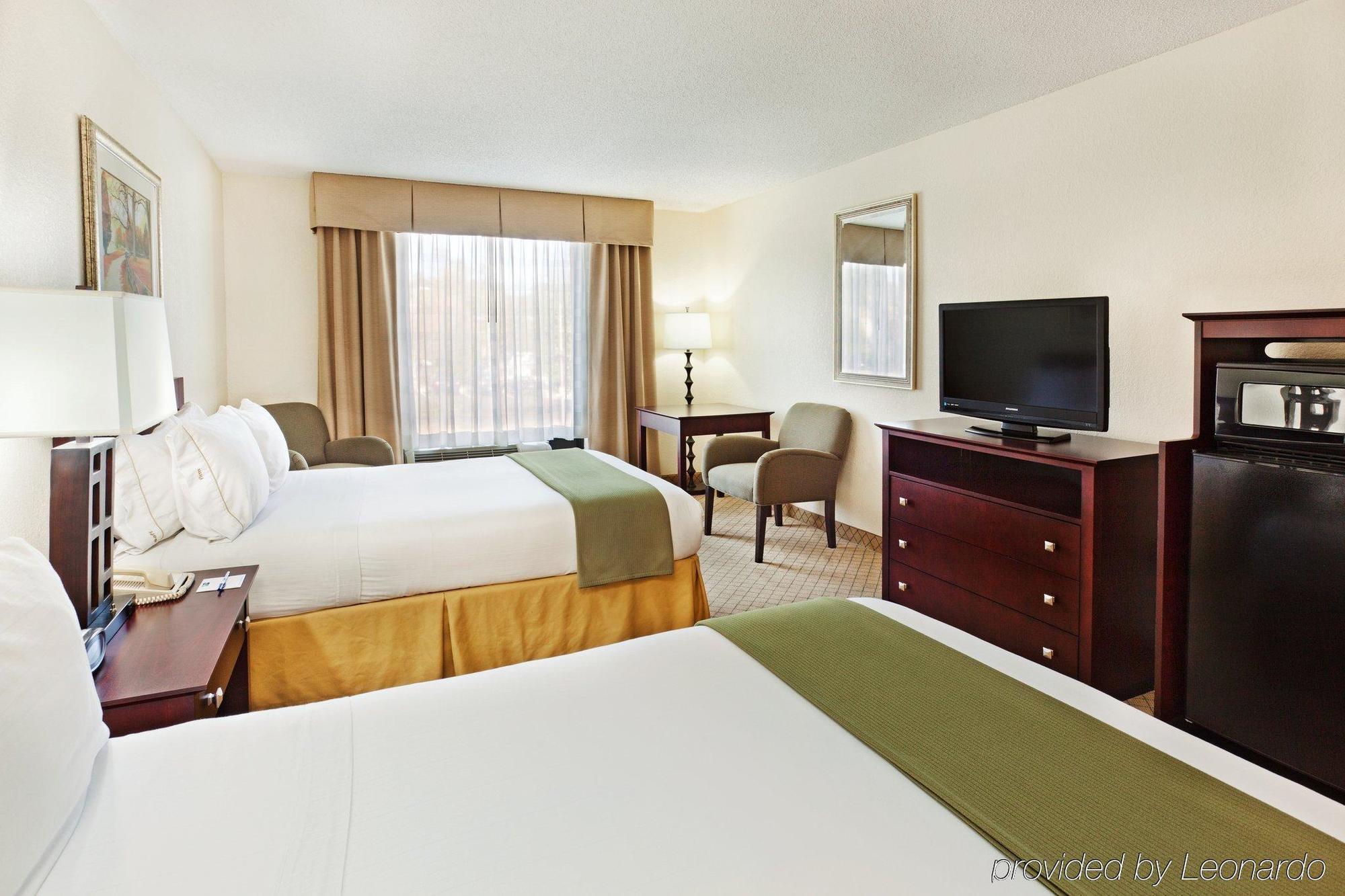 Holiday Inn Express Wilkesboro Δωμάτιο φωτογραφία